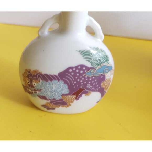 Vintage Noritake Porcelain Foo Dog Dragon Miniature Bud Vase 3 1/4" - Picture 2 of 9
